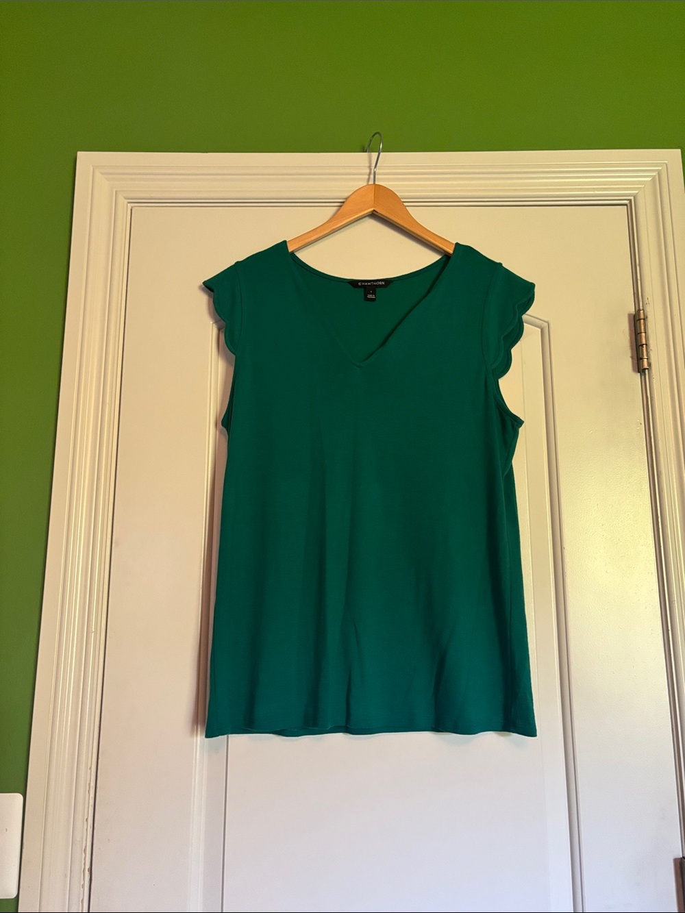 41 Hawthorne Green V-Neck Flutter Sleeve Women's Top. Size Large